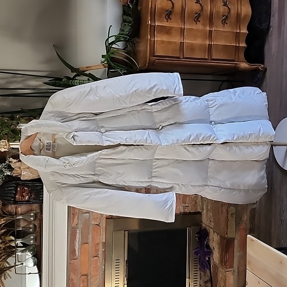 bill blass Jackets & Blazers - Vintage Bill Blass Womens Down Filled Full length Puffer Parka Coat White Sz 14